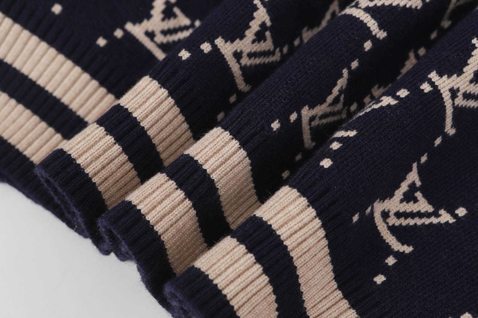 LV レディース ブルゾン フーデッドジャケット ロゴプリント ナイロン バイカラー 秋冬 通勤通学 ブラック - 画像 6