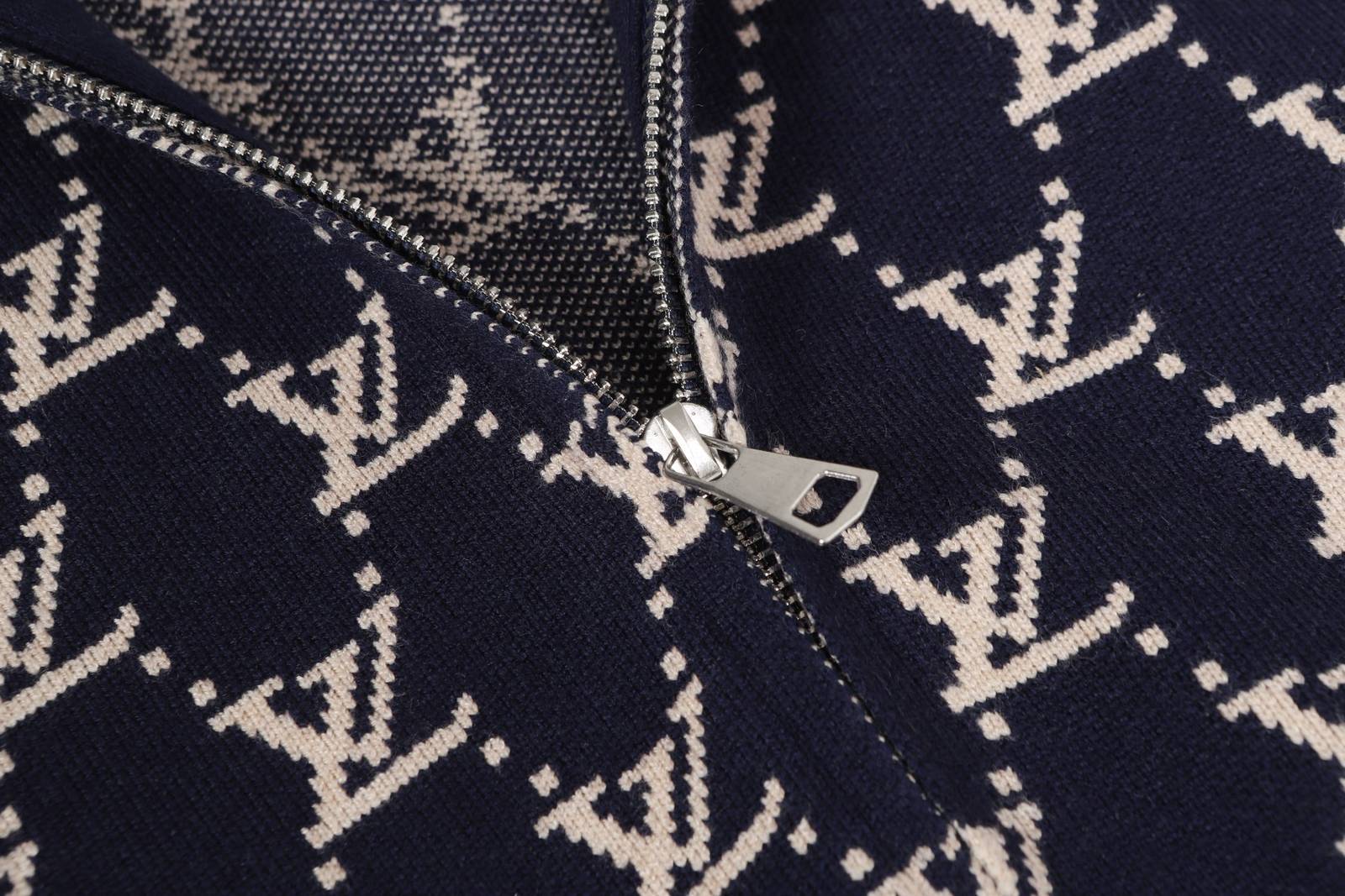 LV レディース ブルゾン フーデッドジャケット ロゴプリント ナイロン バイカラー 秋冬 通勤通学 ブラック - 画像 10
