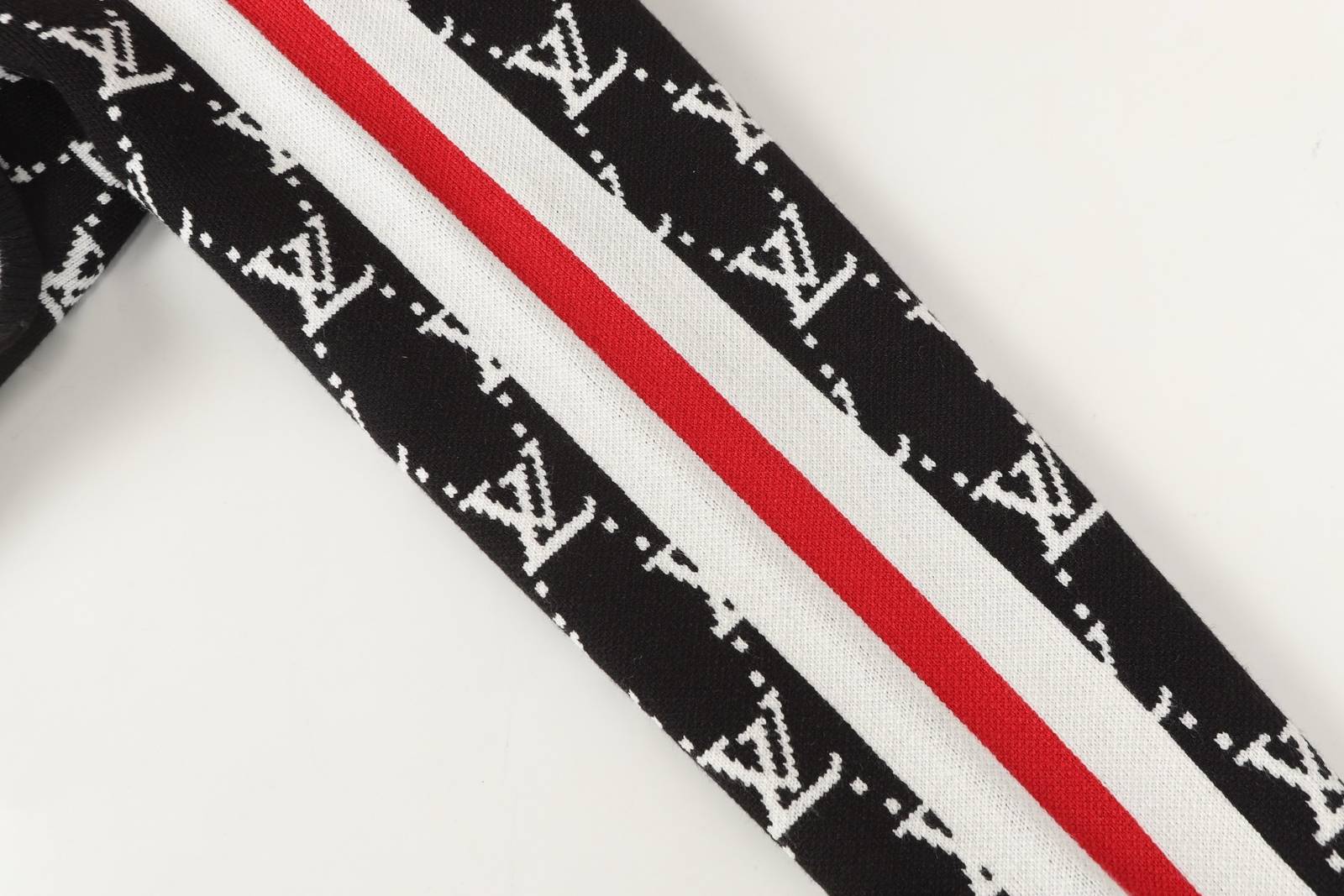 LV ルイヴィトン メンズ ジャケット ブルゾン ロゴプリント ナイロン ダブルジップ ストリート ブラック - 画像 4