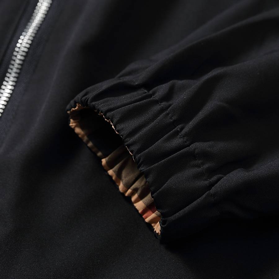 BURBERRY バーバリー メンズ ジャケット ブルゾン マウンテンパーカー ナイロン キルティング ロゴワッペン ダブルジップ 秋冬 黒 M - 画像 4