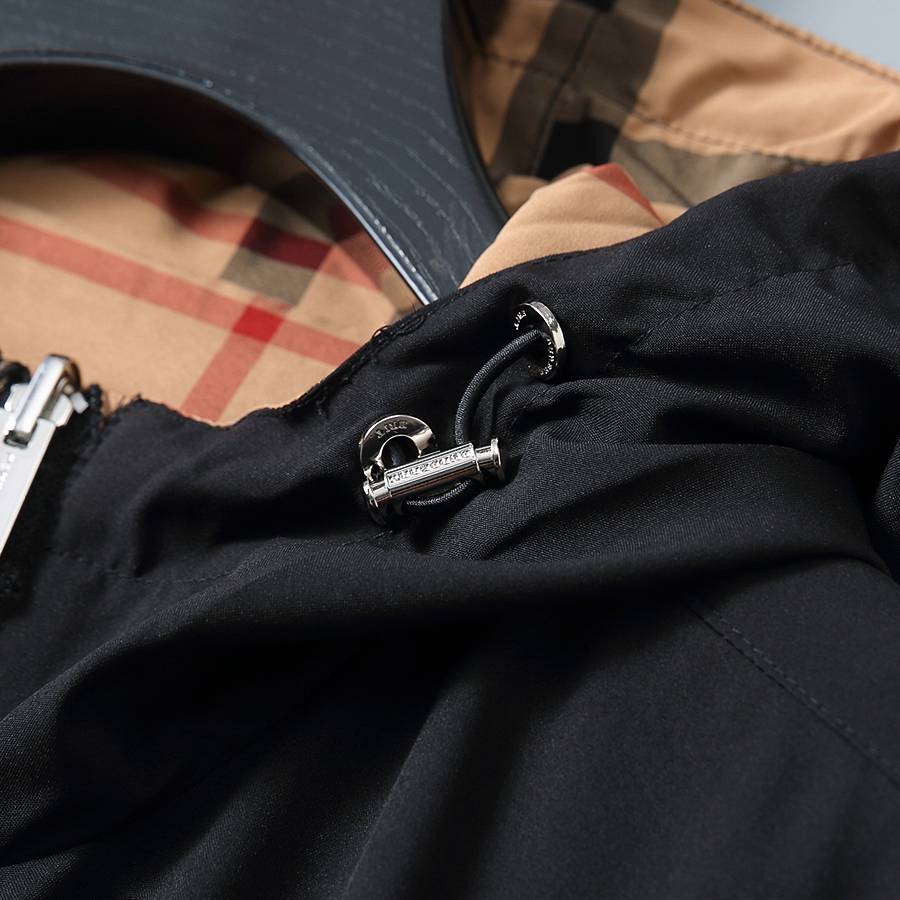 BURBERRY バーバリー メンズ ジャケット ブルゾン マウンテンパーカー ナイロン キルティング ロゴワッペン ダブルジップ 秋冬 黒 M - 画像 8