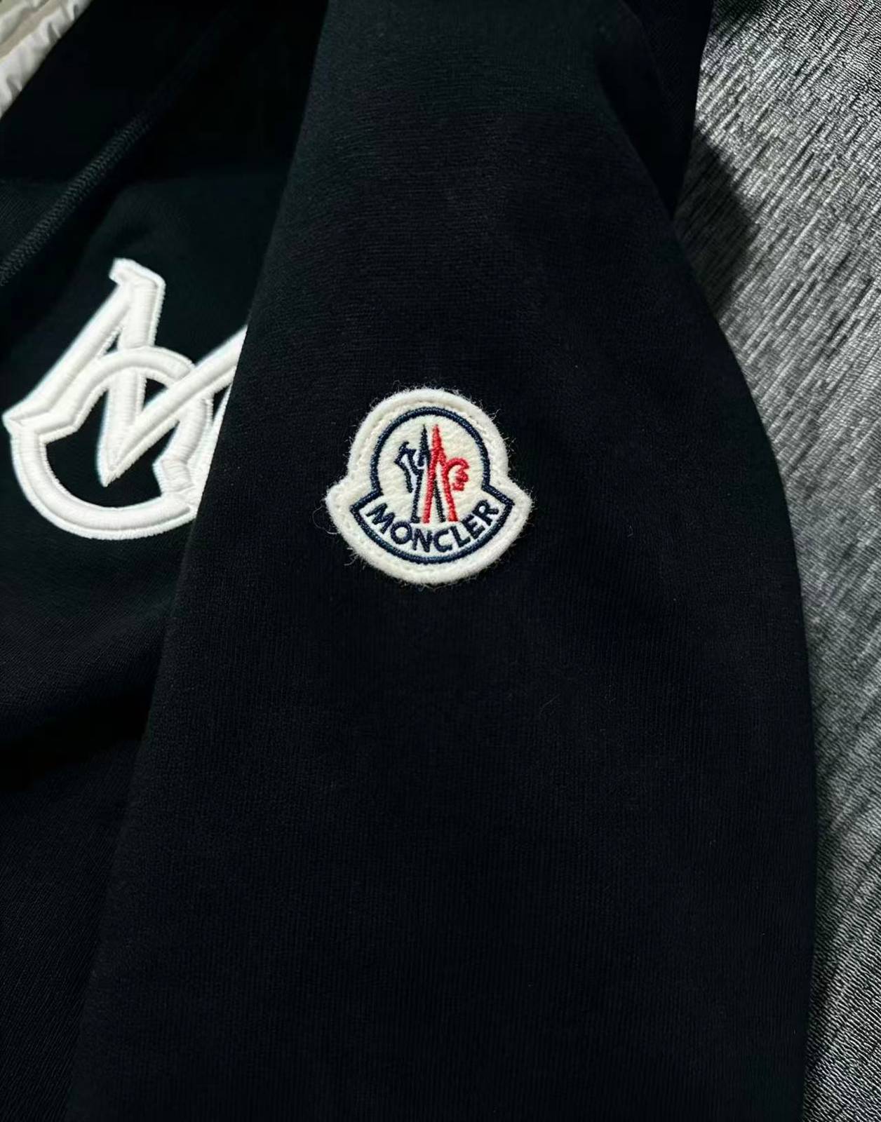 MONCLER モンクレール メンズ ブルゾン マウンテンパーカー ナイロン ロゴワッペン ダブルジップ ブラック M 3XL - 画像 7