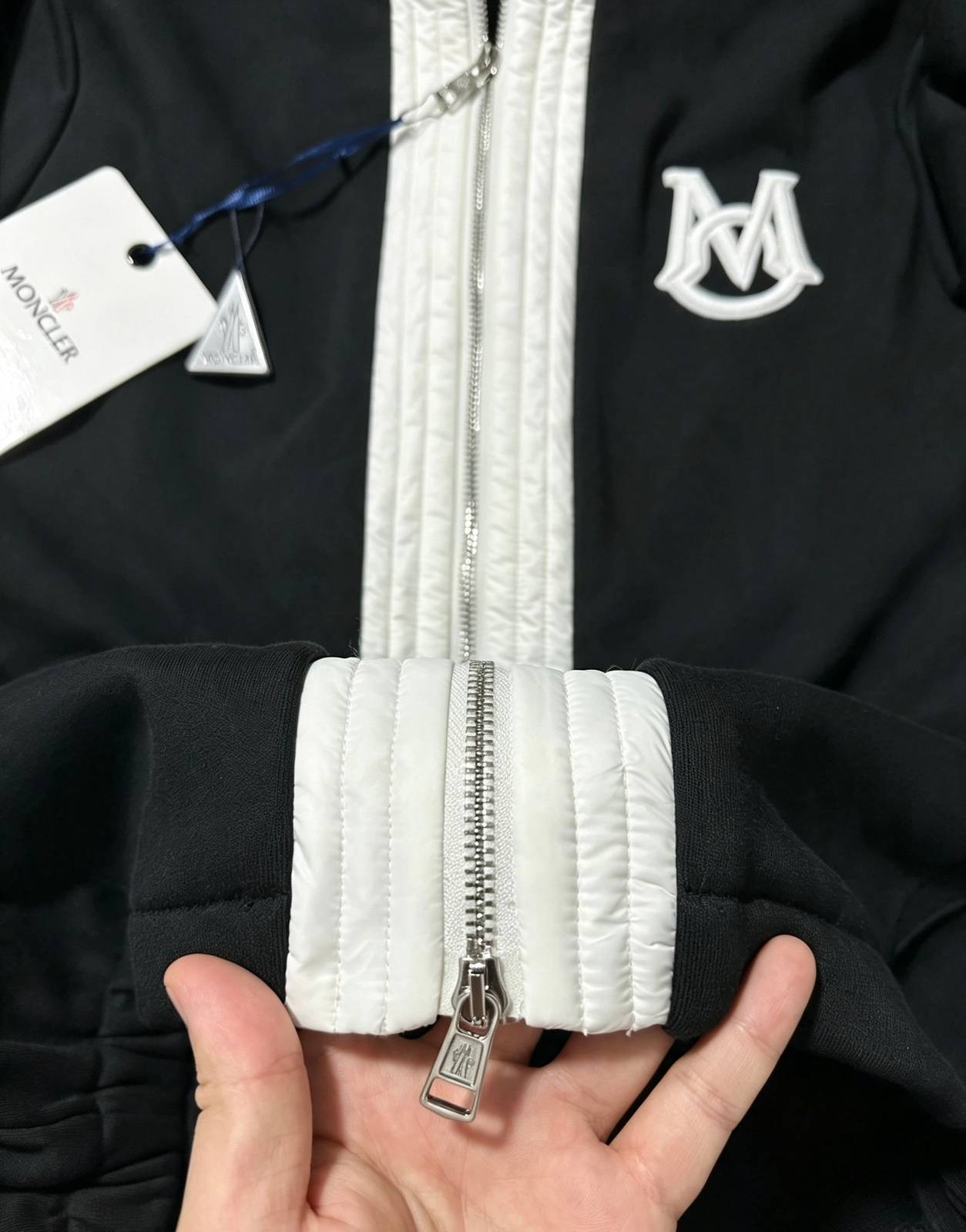 MONCLER モンクレール メンズ ブルゾン マウンテンパーカー ナイロン ロゴワッペン ダブルジップ ブラック M 3XL - 画像 8