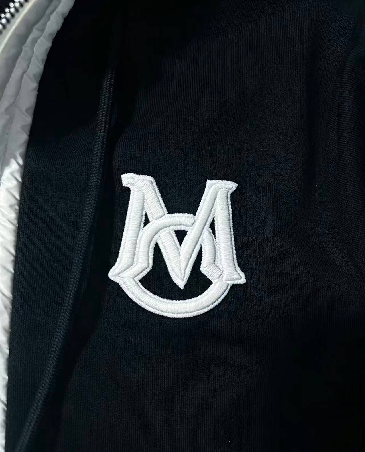 MONCLER モンクレール メンズ ブルゾン マウンテンパーカー ナイロン ロゴワッペン ダブルジップ ブラック M 3XL - 画像 9