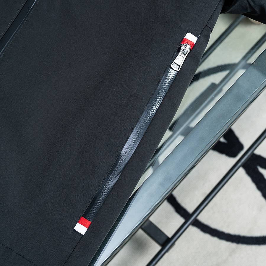 MONCLER モンクレール メンズ ジャケット ブルゾン ナイロン ロゴワッペン ダブルジップ マウンテンパーカー ブラック - 画像 6