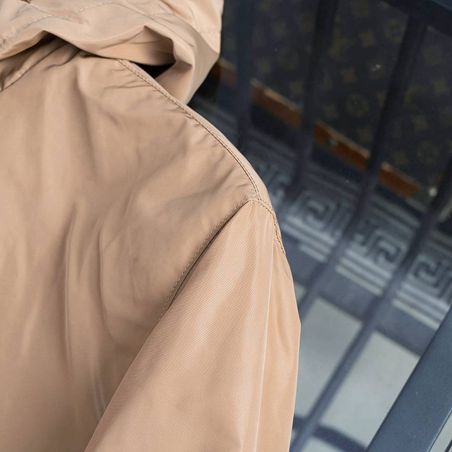 BURBERRY バーバリー メンズ ジャケット ブルゾン マウンテンパーカー ナイロン ロゴワッペン レギュラーフィット カーキ - 画像 3