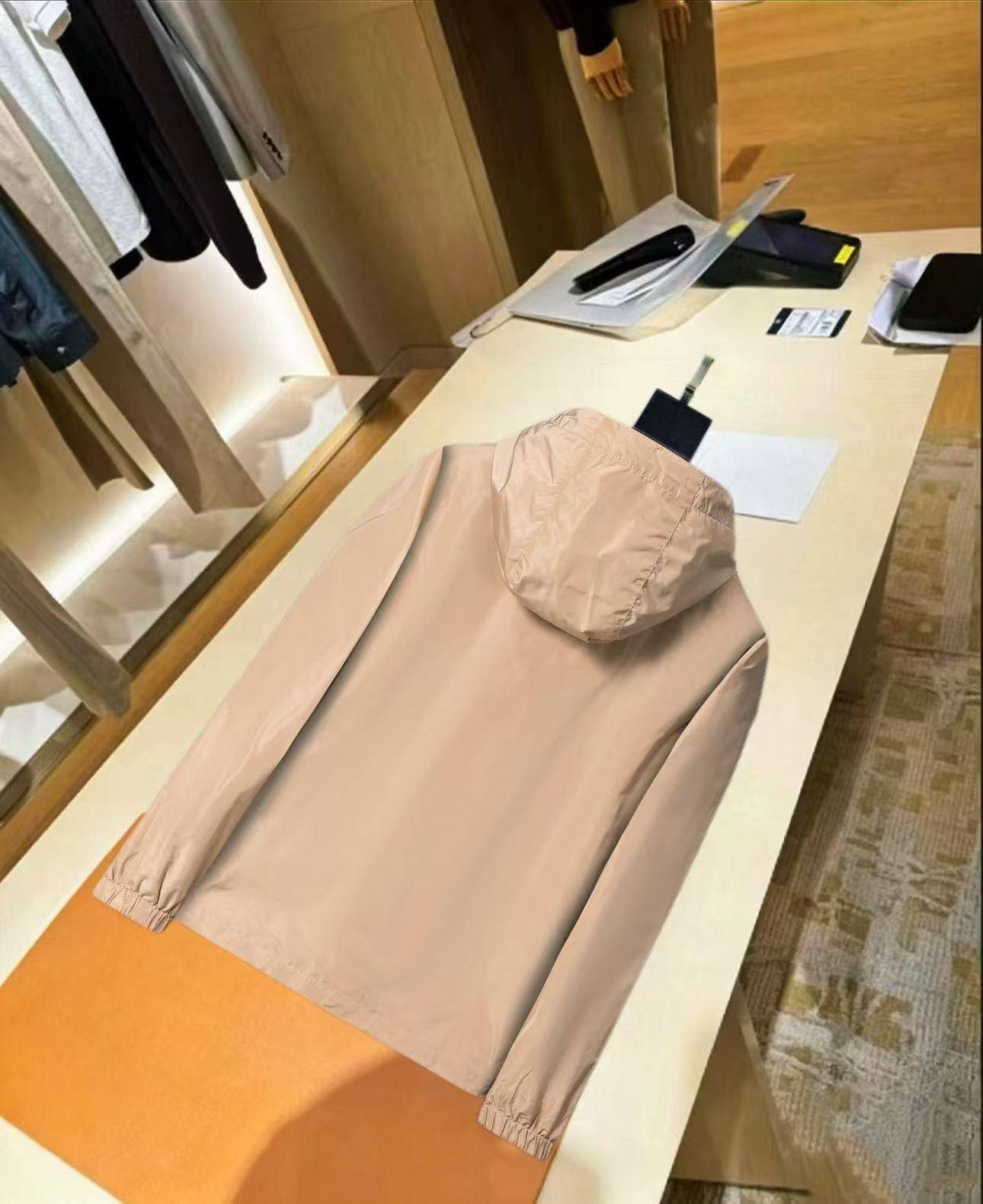 BURBERRY バーバリー メンズ ジャケット ブルゾン マウンテンパーカー ナイロン ロゴワッペン レギュラーフィット カーキ - 画像 16