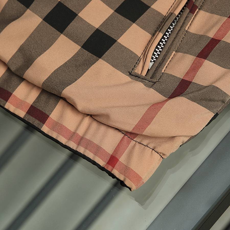 BURBERRY バーバリー メンズ ジャケット ブルゾン マウンテンパーカー ナイロン ロゴワッペン ダブルジップ ブラック - 画像 4