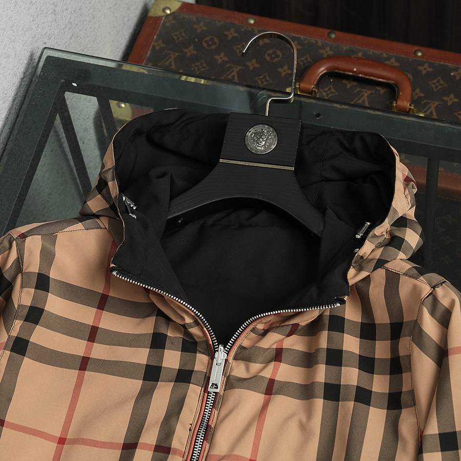 BURBERRY バーバリー メンズ ジャケット ブルゾン マウンテンパーカー ナイロン ロゴワッペン ダブルジップ ブラック - 画像 7