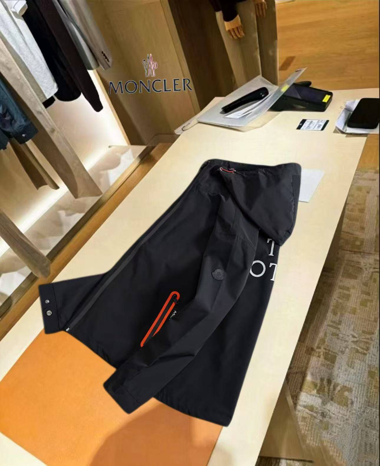 MONCLER モンクレール メンズ ジャケット ブルゾン ナイロン ロゴワッペン ダブルジップ 3XLB23210 ブラック - 画像 8