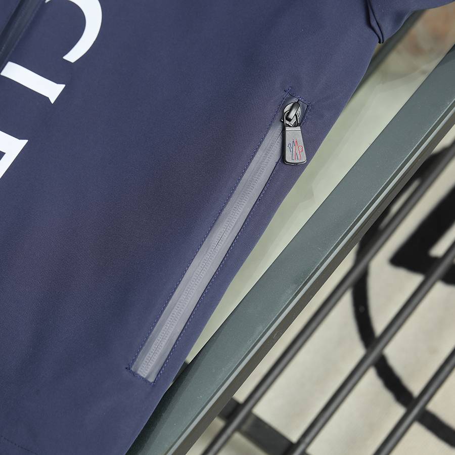 MONCLER モンクレール メンズ ジャケット ブルゾン ナイロン ロゴワッペン マウンテンパーカー ネイビー - 画像 13