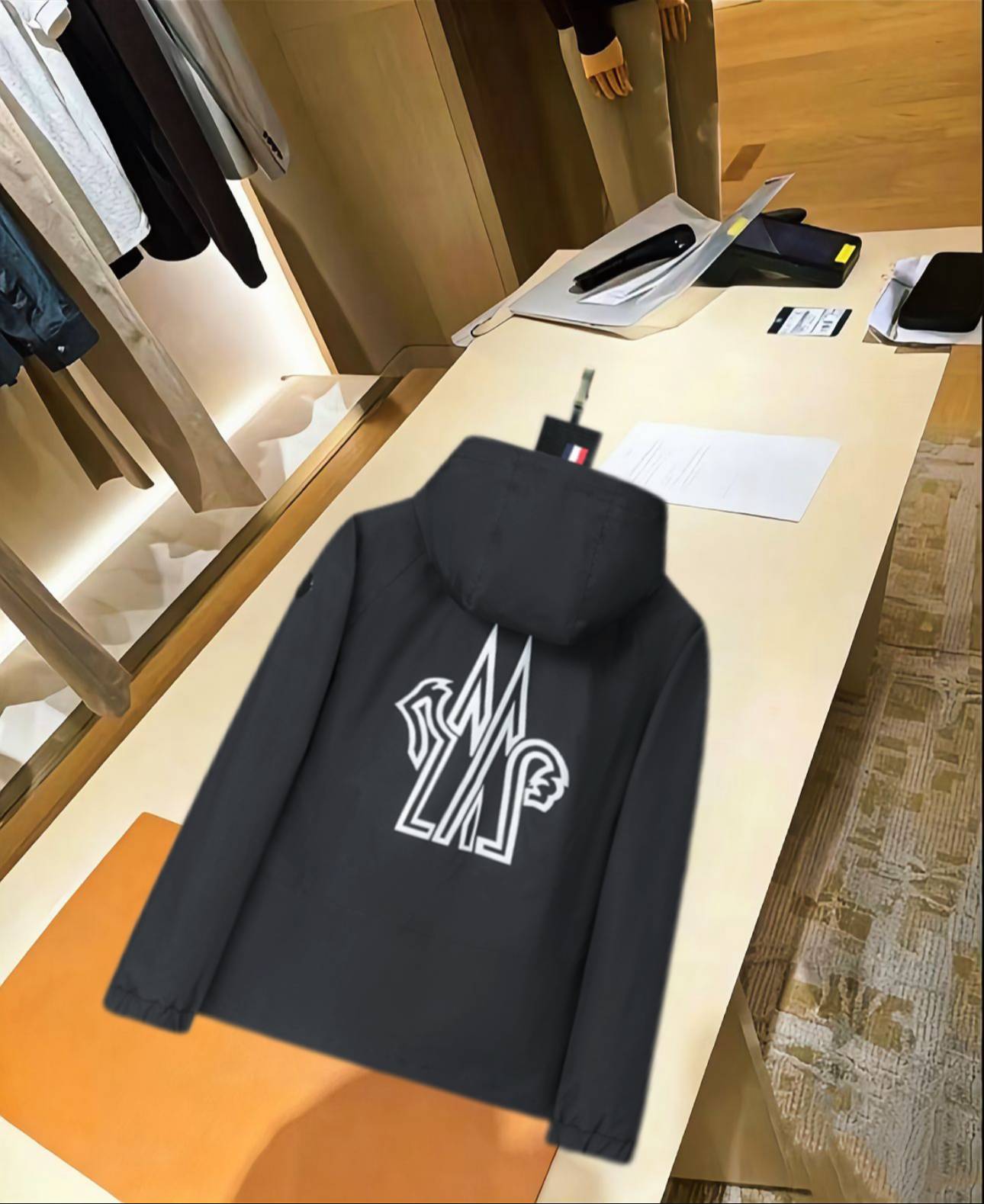 MONCLER モンクレール メンズ ブルゾン マウンテンパーカー ナイロン キルティング ロゴワッペン ブラック M 3XL