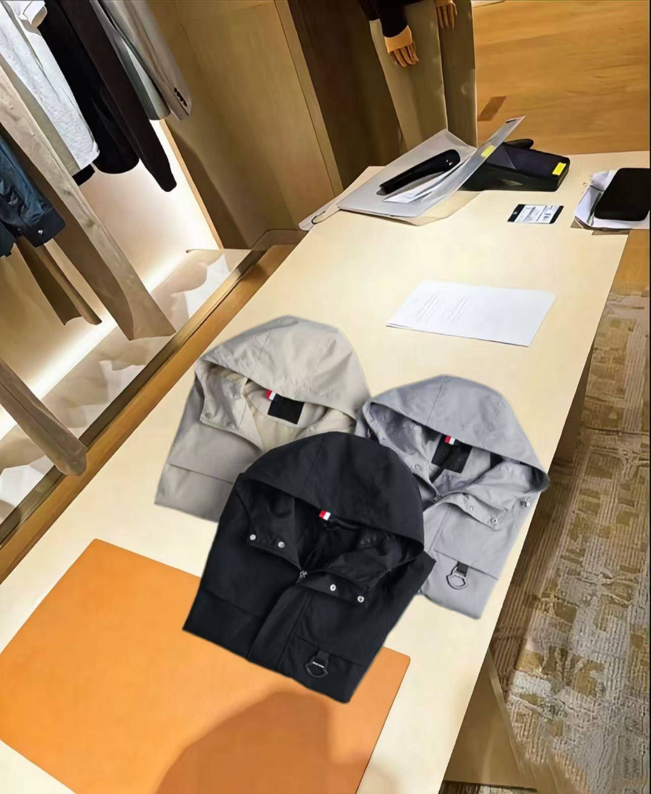 MONCLER モンクレール メンズ ブルゾン マウンテンパーカー ナイロン キルティング ロゴワッペン ブラック M 3XL - 画像 7