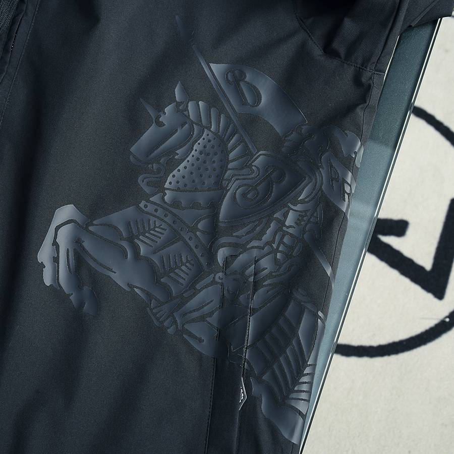 MONCLER モンクレール メンズ ジャケット マウンテンパーカー ナイロン ロゴワッペン ダブルジップ 秋冬 ブラック - 画像 3