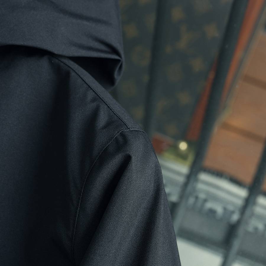 MONCLER モンクレール メンズ ジャケット マウンテンパーカー ナイロン ロゴワッペン ダブルジップ 秋冬 ブラック - 画像 4