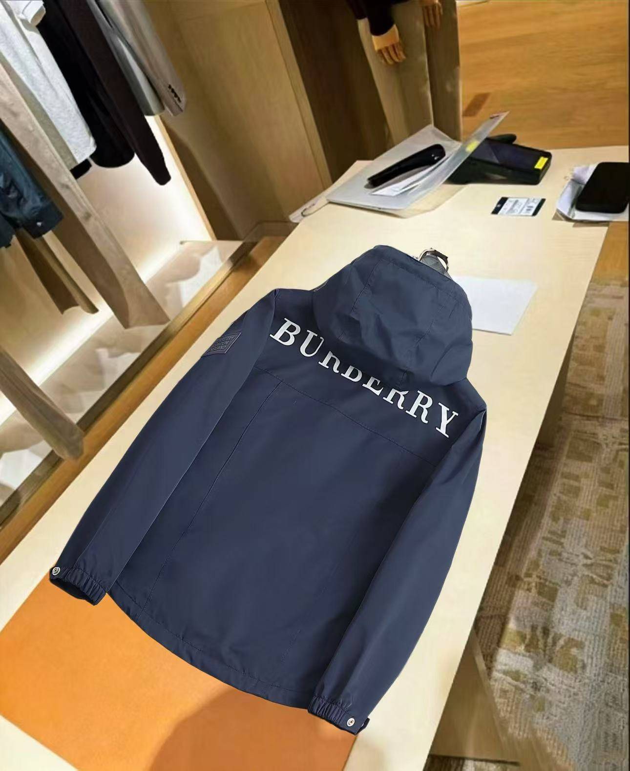 BURBERRY バーバリー メンズ ジャケット ブルゾン ナイロン キルティング マウンテンパーカー 秋冬 ネイビー - 画像 17