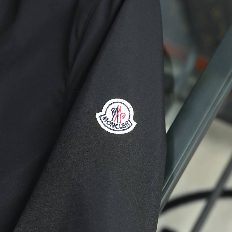 MONCLER モンクレール メンズ ダウンジャケット マウンテンパーカー キルティング ブラック M - 画像 4