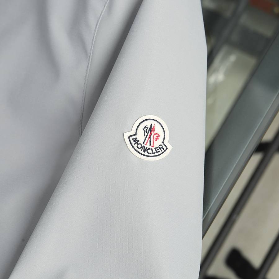 MONCLER モンクレール メンズ ダウンジャケット マウンテンパーカー キルティング ナイロン 秋冬防寒 ブラック M - 画像 3