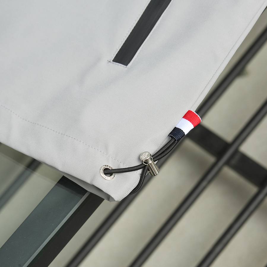 MONCLER モンクレール メンズ ダウンジャケット マウンテンパーカー キルティング ナイロン 秋冬防寒 ブラック M - 画像 18