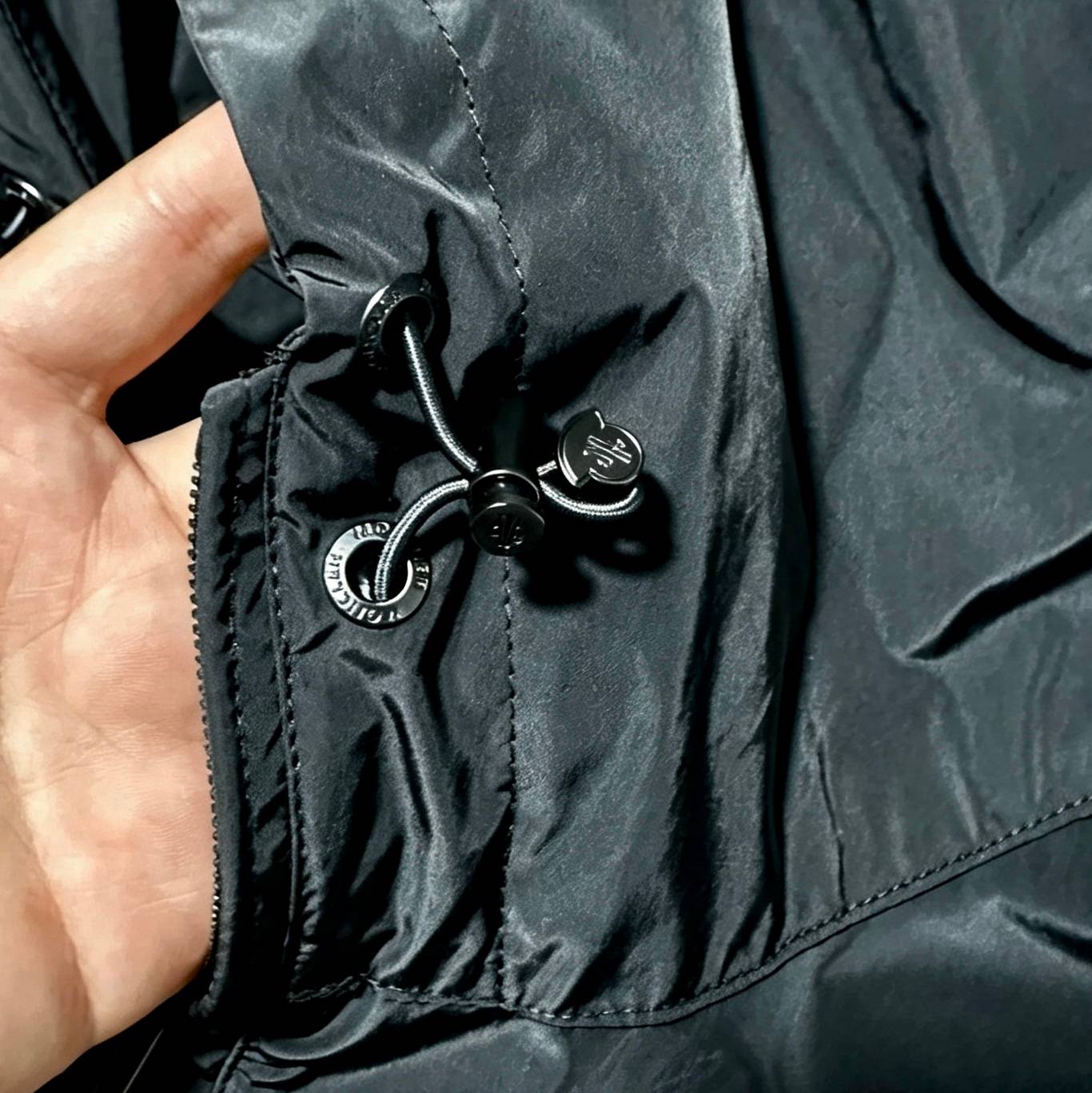 MONCLER モンクレール メンズ ダウンジャケット マウンテンパーカー キルティング ナイロン 秋冬防寒 ブラック M - 画像 11