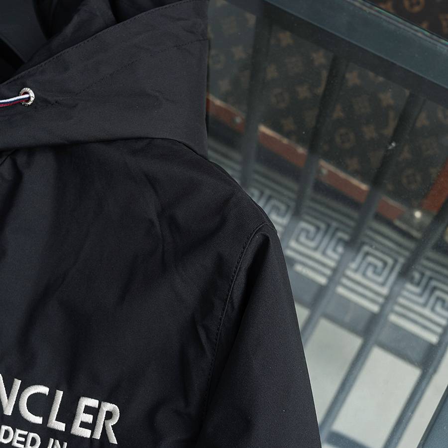 MONCLER モンクレール メンズ ダウンジャケット マウンテンパーカー キルティング ブラック M - 画像 13