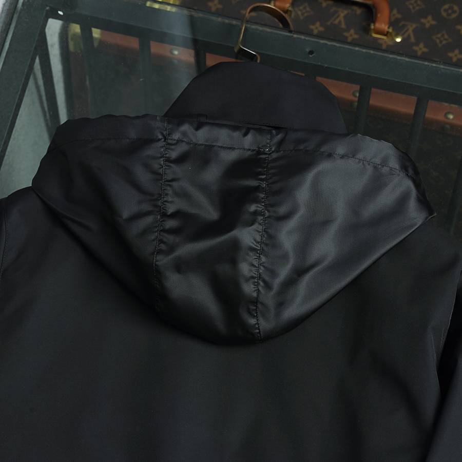 PRADA プラダ メンズ ジャケット ブルゾン ナイロン ロゴワッペン MA 1 フード付き ブラック M 3XL - 画像 6