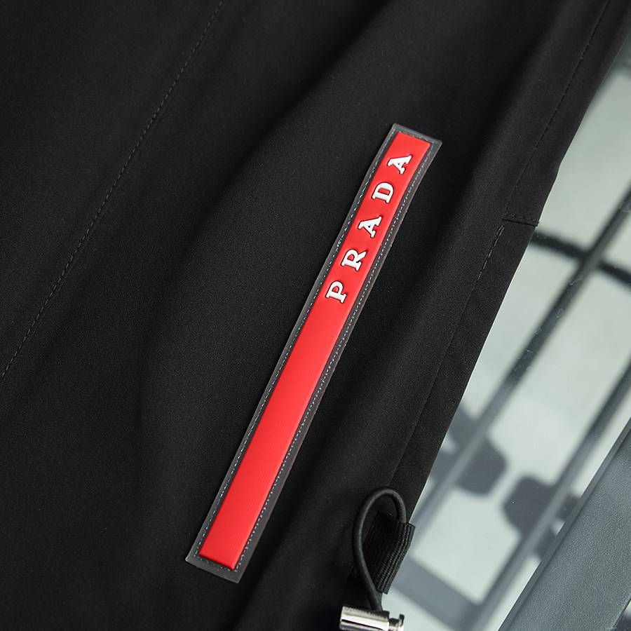 PRADA プラダ メンズ ブルゾン フーデッドジャケット ナイロン ロゴワッペン マウンテンパーカー ブラック M 3XLB2 3210 - 画像 6