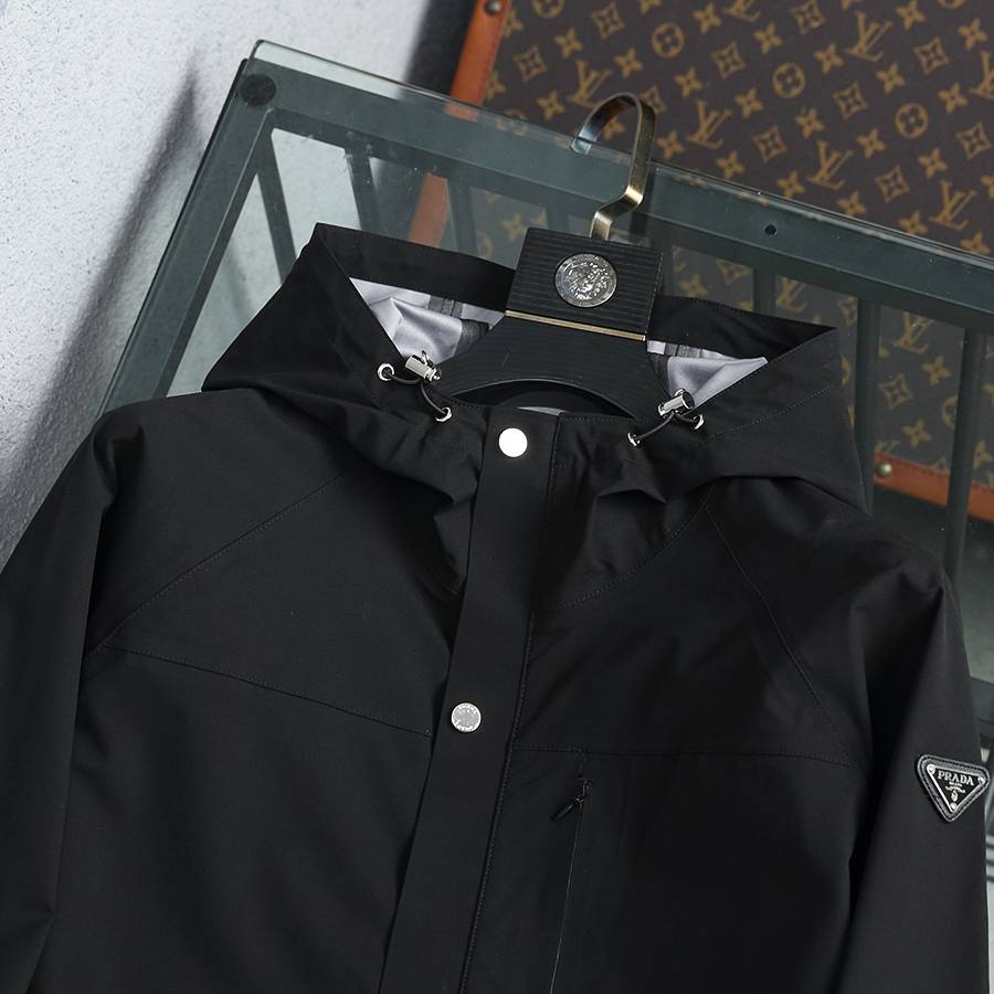 PRADA プラダ メンズ ブルゾン フーデッドジャケット ナイロン ロゴワッペン マウンテンパーカー ブラック M 3XLB2 3210 - 画像 8