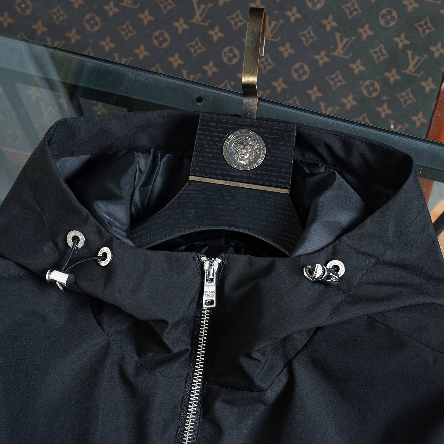 PRADA プラダ メンズ ブルゾン MA 1 ジャケット ナイロン ロゴワッペン ダブルジップ 防寒 秋冬 ブラック M 3XLB23230 - 画像 5