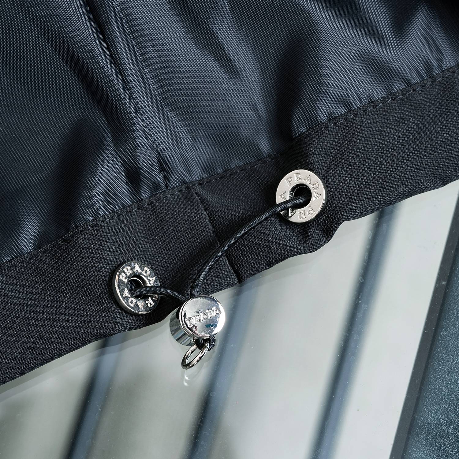 PRADA プラダ メンズ ブルゾン MA 1 ジャケット ナイロン ロゴワッペン ダブルジップ 防寒 秋冬 ブラック M 3XLB23230 - 画像 12