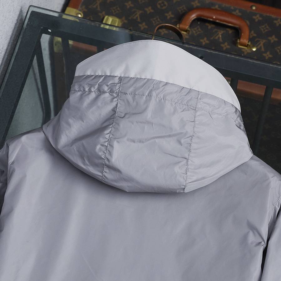 PRADA プラダ メンズ ジャケット ブルゾン ナイロン ロゴワッペン マウンテンパーカー 3XLB23210 グレー - 画像 7