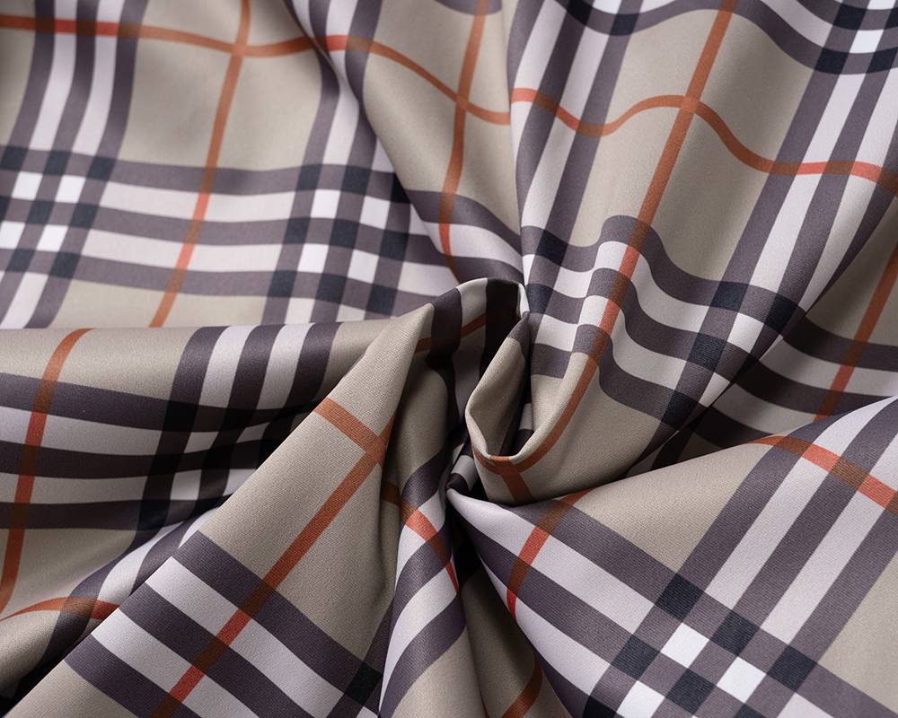 BURBERRY バーバリー メンズ ジャケット ブルゾン ナイロン キルティング マウンテンパーカー フーデッドジャケット ベージュ - 画像 3
