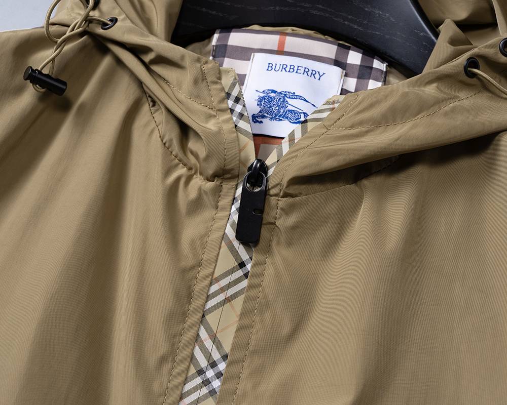 BURBERRY バーバリー メンズ ジャケット ブルゾン ナイロン キルティング マウンテンパーカー フーデッドジャケット ベージュ - 画像 8