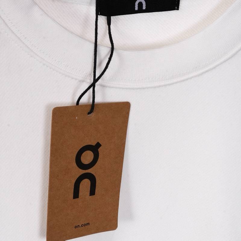 ON 100 COTTON メンズ クルーネックスウェット ロゴプリント リブ仕様 ファッショナブルな秋冬コーデ ブラック - 画像 4