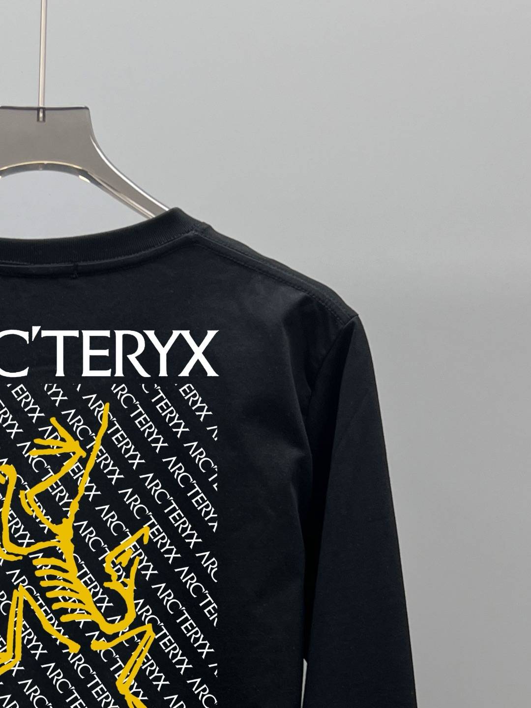 ARC TERYX アークテリクス メンズ スウェット トレーナー クルーネックスウェット ロゴプリント ロゴ刺繍 フロントロゴ メンズ ブラック - 画像 8