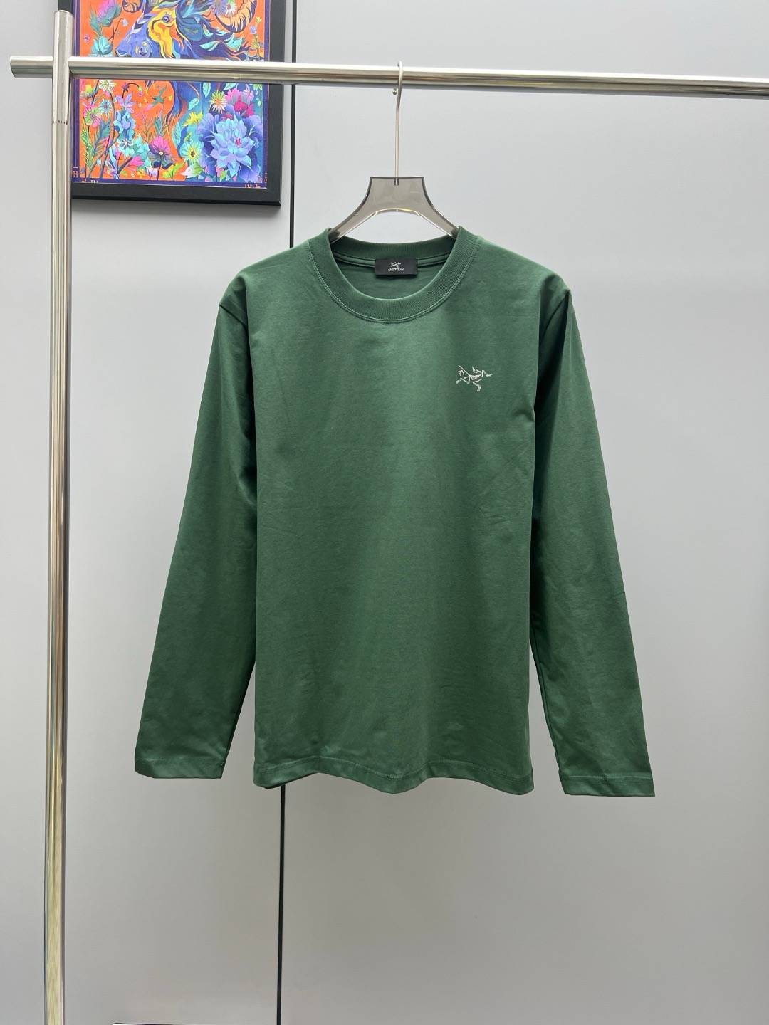 アークテリクス メンズ スウェット トレーナー クルーネックスウェット ロゴプリント フロントロゴ リブ仕様 ブラック - 画像 2