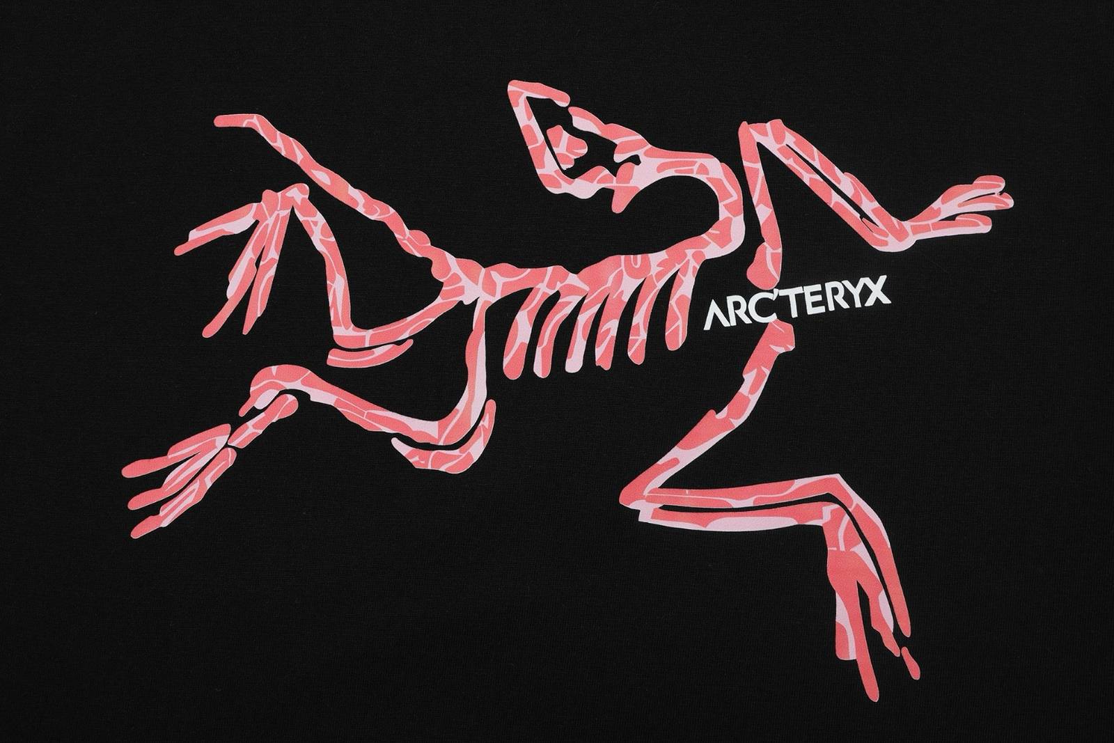 ARCTERYX アルティメット クルーネックスウェット トレーナー ロゴプリント フロントロゴ フードなし メンズ ホワイト ブラック - 画像 8