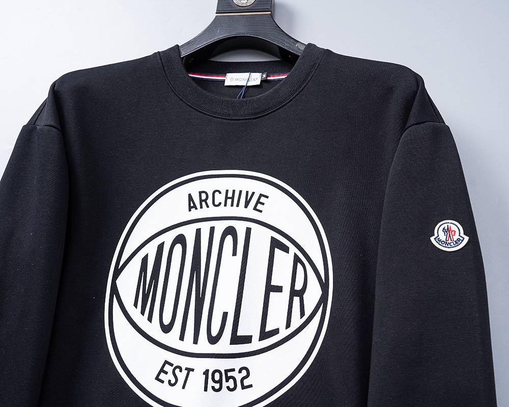 MONCLER モンクレール メンズ スウェット トレーナー ロゴプリント フロントロゴ オーバーサイズ ブラック ホワイト - 画像 10