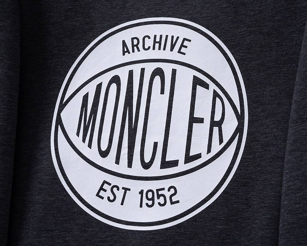 MONCLER モンクレール メンズ スウェット トレーナー ロゴプリント オーバーサイズ ブラック パープル - 画像 9