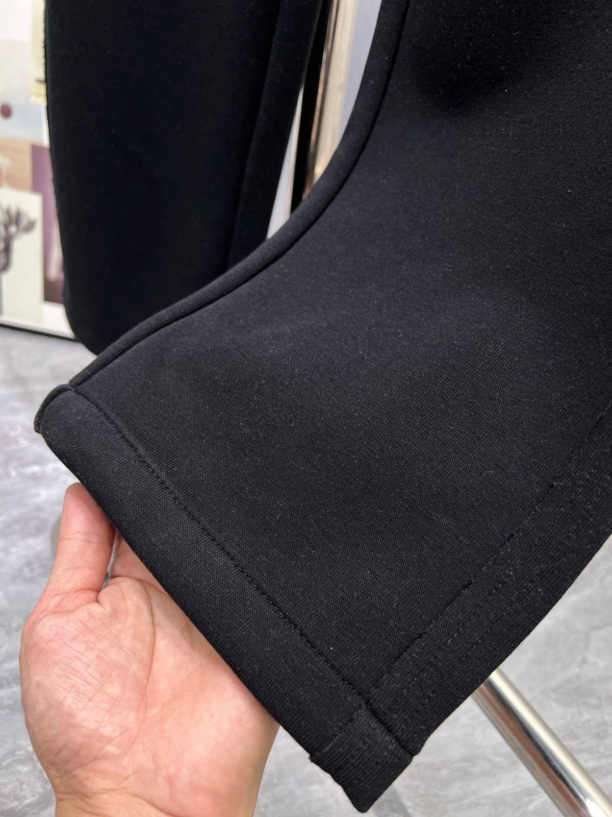 CHROME HEARTS クロムハーツ メンズ イージーパンツ ワイドパンツ サイドライン ロゴ刺繍 メタルパーツ ブラック - 画像 3