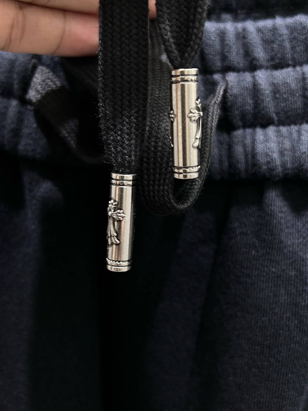 CHROME HEARTS クロムハーツ メンズ ボトムス ジョガーパンツ ロゴ刺繍 サイドライン メタルパーツ ブラック - 画像 7