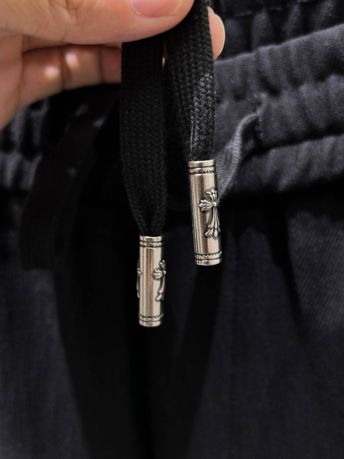 CHROME HEARTS クロムハーツ メンズ パンツ ジョガーパンツ サイドライン ロゴ刺繍 メタルパーツ ブラック - 画像 7