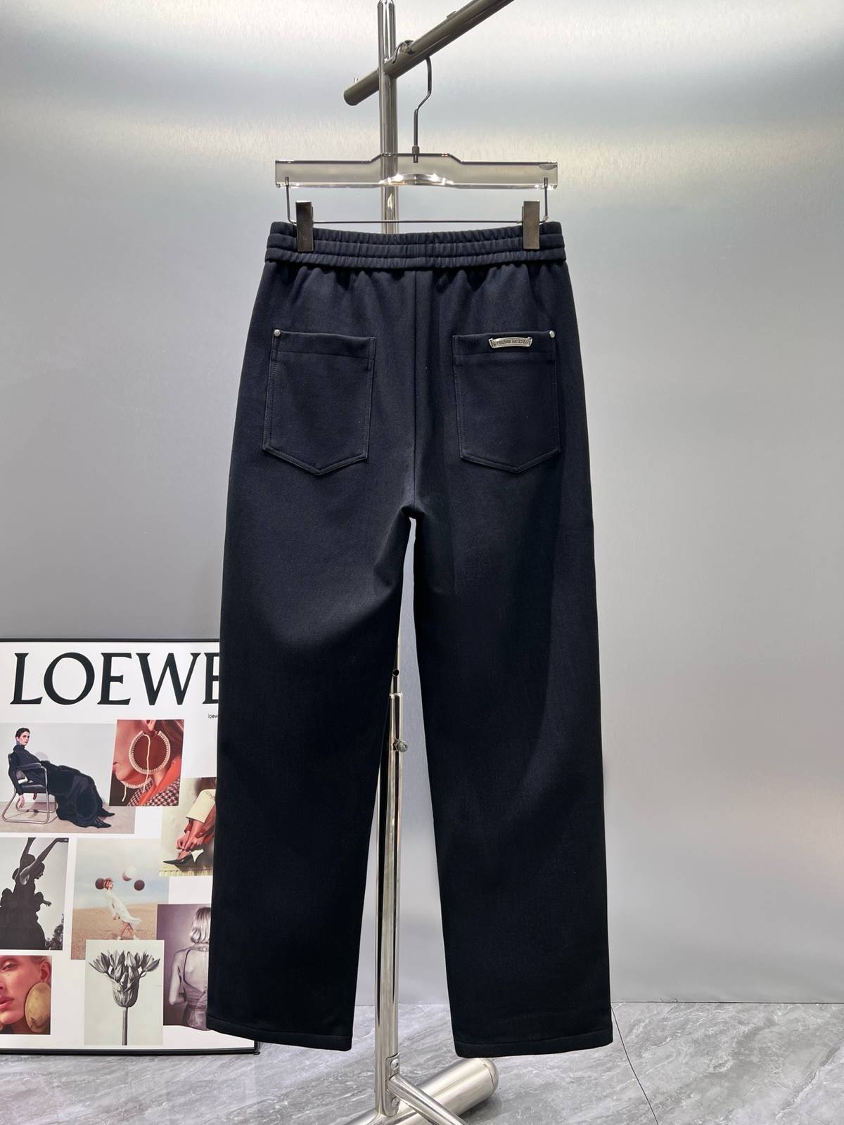 CHROME HEARTS クロムハーツ メンズ パンツ ワイドパンツ ウエストゴム ドローコード ロゴ刺繍 サイドライン ブラック - 画像 9