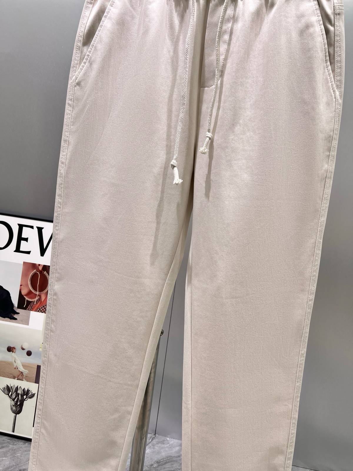 LOEWE ロエベ メンズ パンツ イージーパンツ カーゴパンツ ロゴ刺繍 サイドライン メタルパーツ ブラック - 画像 4