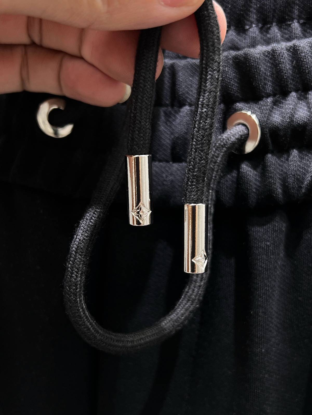 LOEWE ロエベ メンズ パンツ イージーパンツ ウエストゴム サイドライン ロゴ刺繍 メタルパーツ ブラック - 画像 7