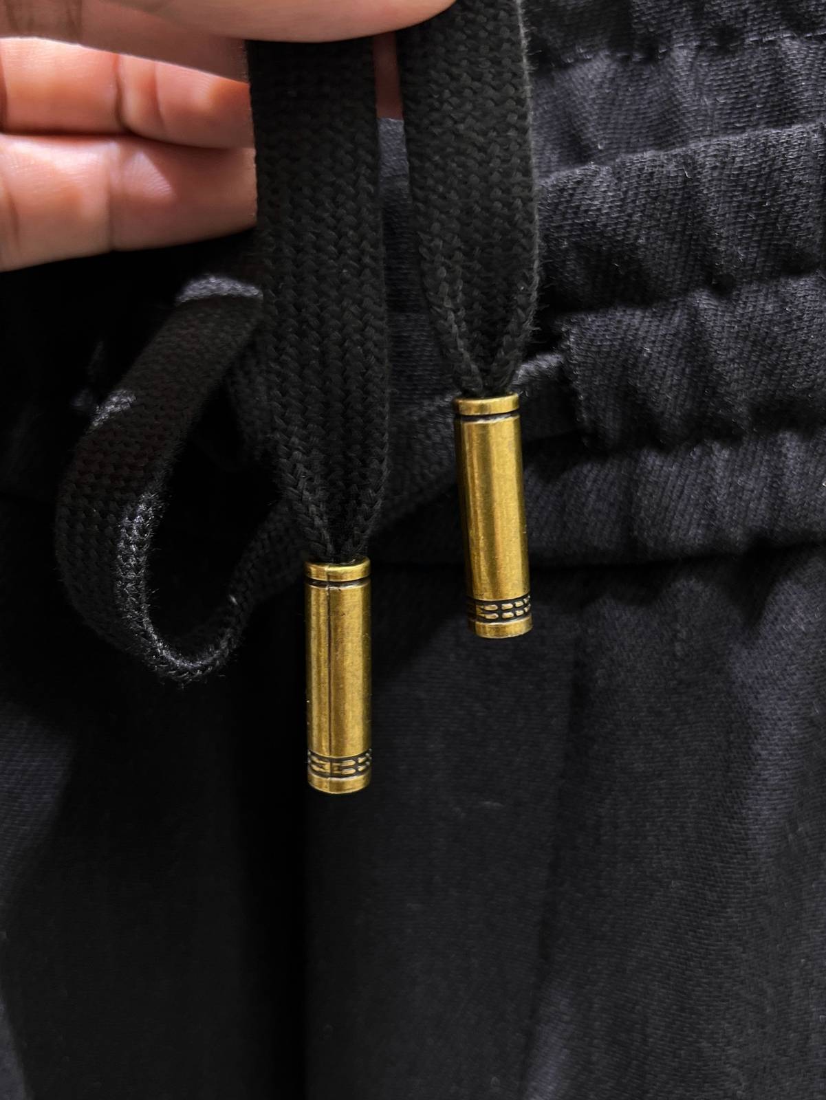 LOEWE ロエベ メンズ ボトムス カーゴパンツ ウエストゴム ドローコード サイドライン ロゴ刺繍 ブラック - 画像 7