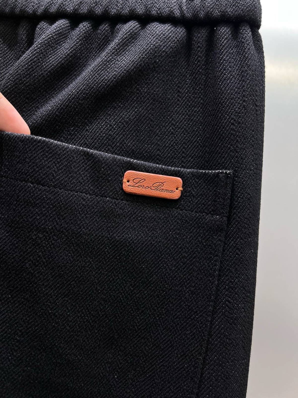 LOEWE ロエベ メンズ パンツ イージーパンツ ウエストゴム ロゴ刺繍 サイドライン ブラック - 画像 3
