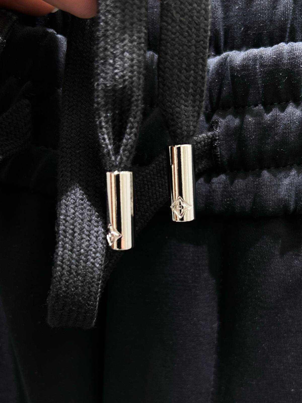 LOEWE ロエベ メンズ パンツ イージーパンツ ウエストゴム ロゴ刺繍 メタルパーツ ブラック - 画像 7