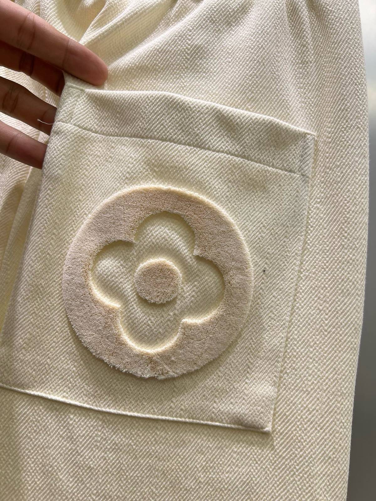 LOEWE ロエベ メンズ パンツ イージーパンツ ウエストゴム ロゴ刺繍 多立体ポケット メタルパーツ ブラック - 画像 3