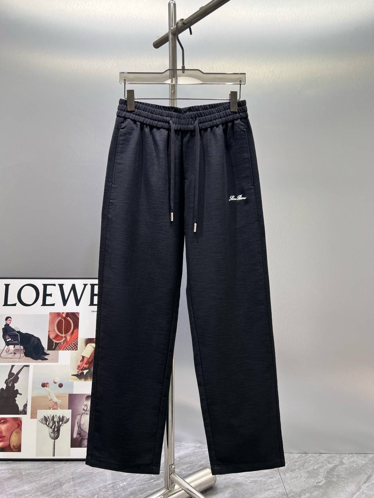 LOEWE ロエベ メンズ パンツ イージーパンツ ワイドパンツ サイドライン ロゴ刺繍 ウエストゴム ブラック
